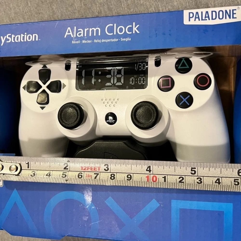 PlayStation Controller (White) Alarm Clock by Paladone USB Input PS4 Brand New